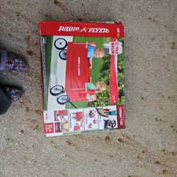 Radio Flyer WZ Wagon