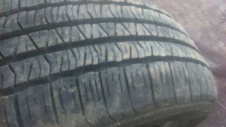 Llanta good year ..CASI NUEVA P205/60R16 SOLO 25$