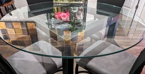 Table with Glass Table Top $25
