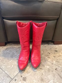 Red Cowboy Boots: Soda Brand