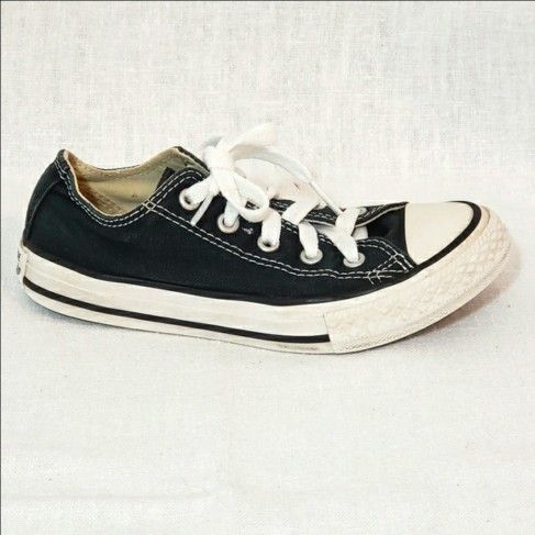 Chuck Taylor Converse All Star Classic Black Canvas Low-top 13Y