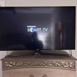 40 Inch Samsung Smart TV