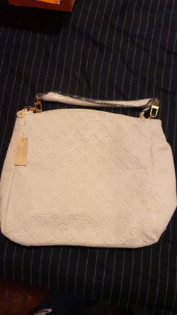 Luxury white style purse