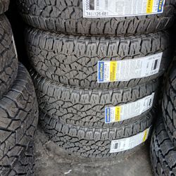 4 New Tires Installed/ 4 Llantas Nuevas Instaladas 235/75/15 Good Year Wrangler Tires
