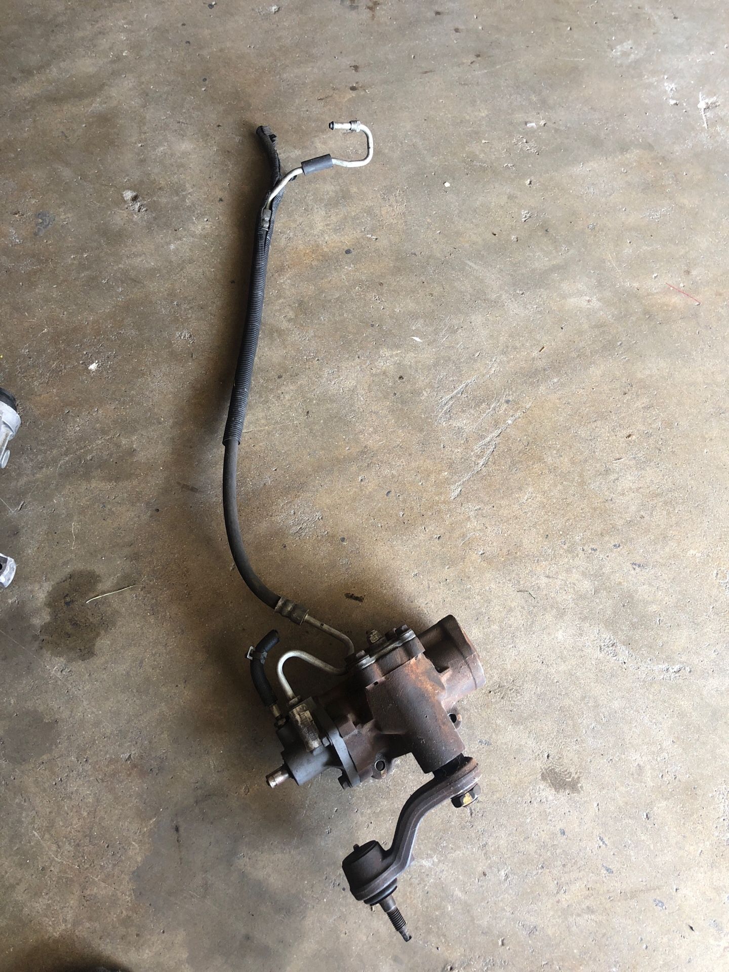 Steering gear box 2005 Tahoe