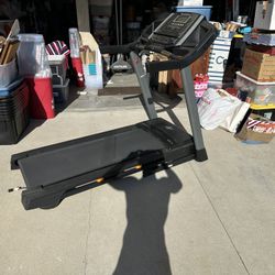 Treadmill 