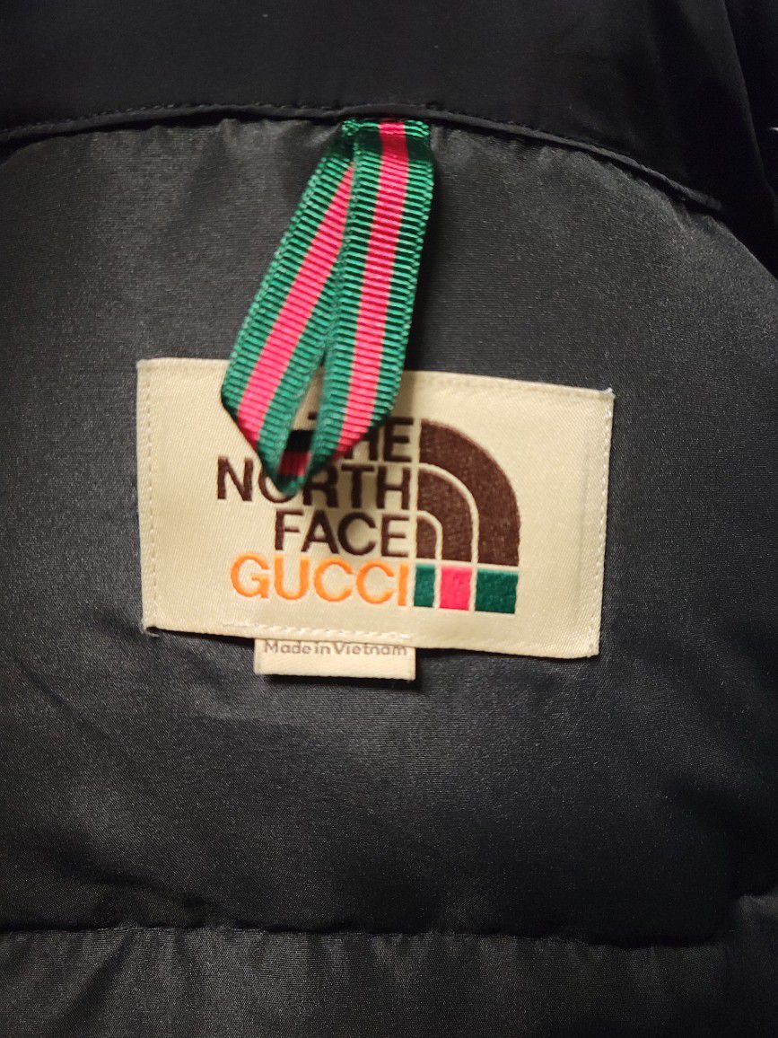 THE NORTH FACE GUCCI Coat XXL for Sale in Pottsville, PA