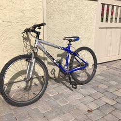 Haro V1 Series Mtn bike