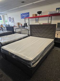 QUEEN BED FRAME & MATTRESS