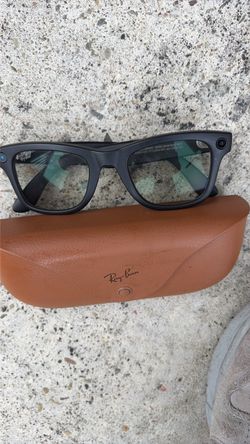 ray ban meta wayfarer essilorluxottica
