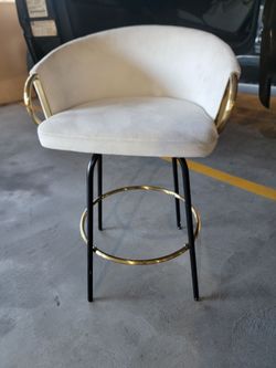 Beautiful lush bar chairs. Very soft and comfortable..