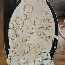 4 Moms Mamaroo 