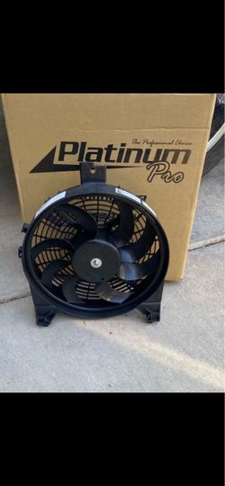 Cooling fan Nissan titan 2004-2014