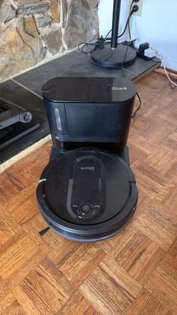Shark robot vacuum