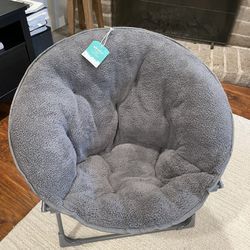 Pillowfort saucer chair
