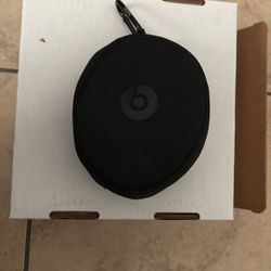 Beats Solo 3 Grey Adjustable Sizing