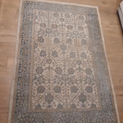 Rug