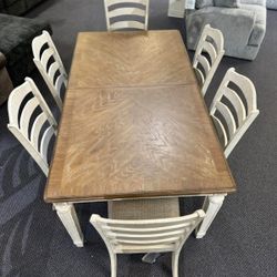 Chipped 7 Pcs Dining Room Set Dining Table and 6 Chairs 