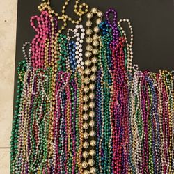 75 Pcs Multi Color String Beads For Mardi Grad 