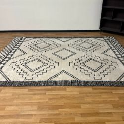 Black & White Geometric Area Rug