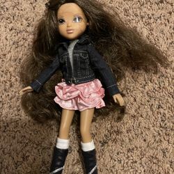 2009 Moxie Girlz Girl Sophina Doll Like New Smoke Free