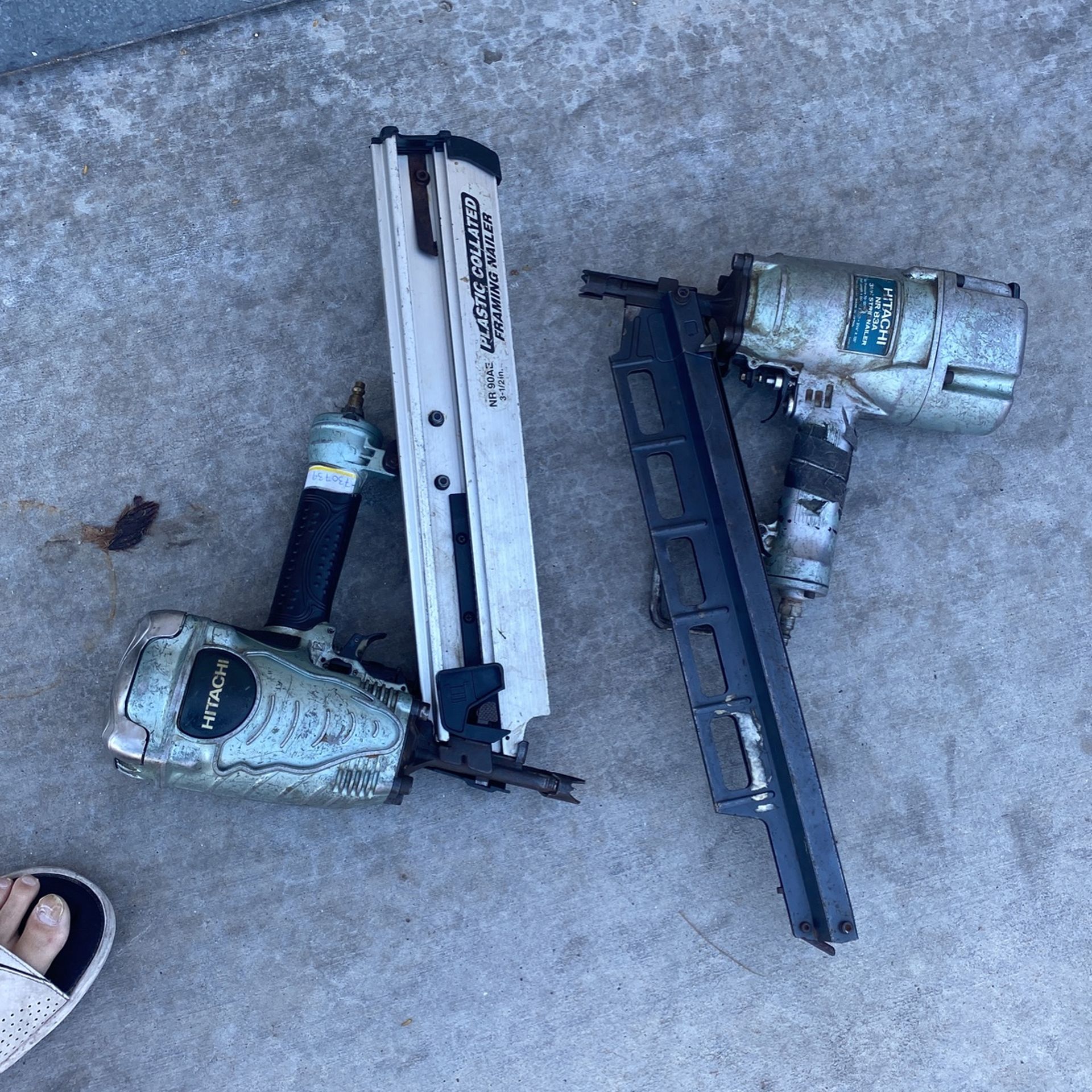 Hitachi NR90 Framing Nail Gun $150
