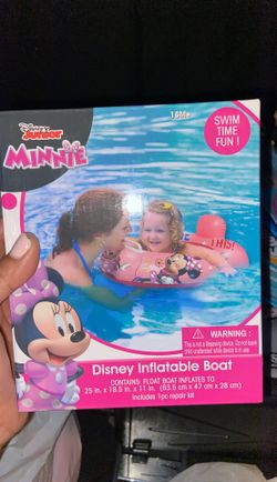 Minnie Mouse boat