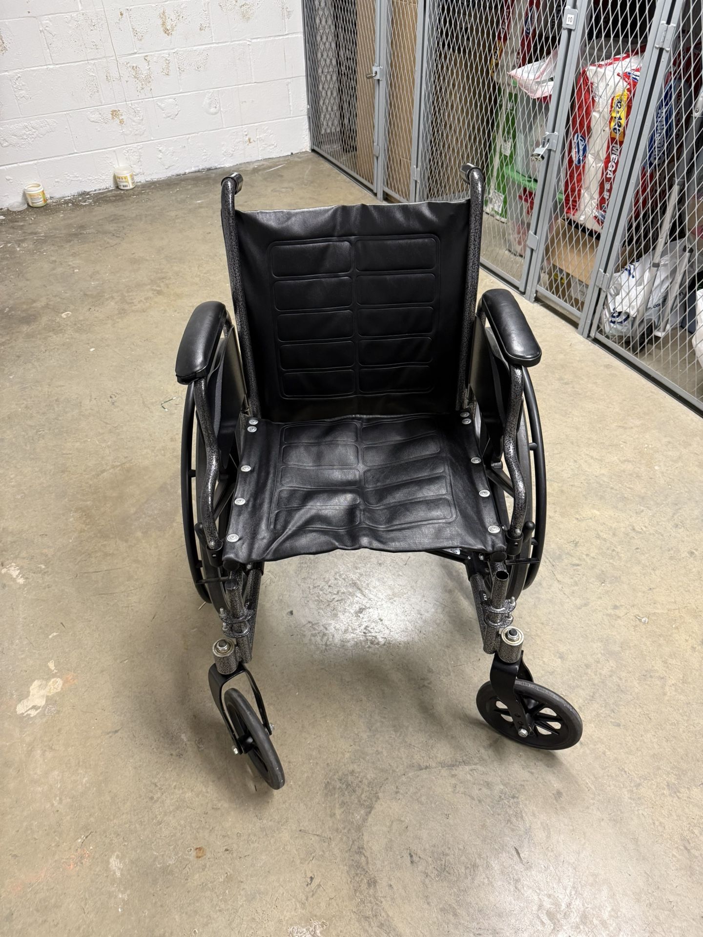 Wheelchair 18 Inches.     No Footrest