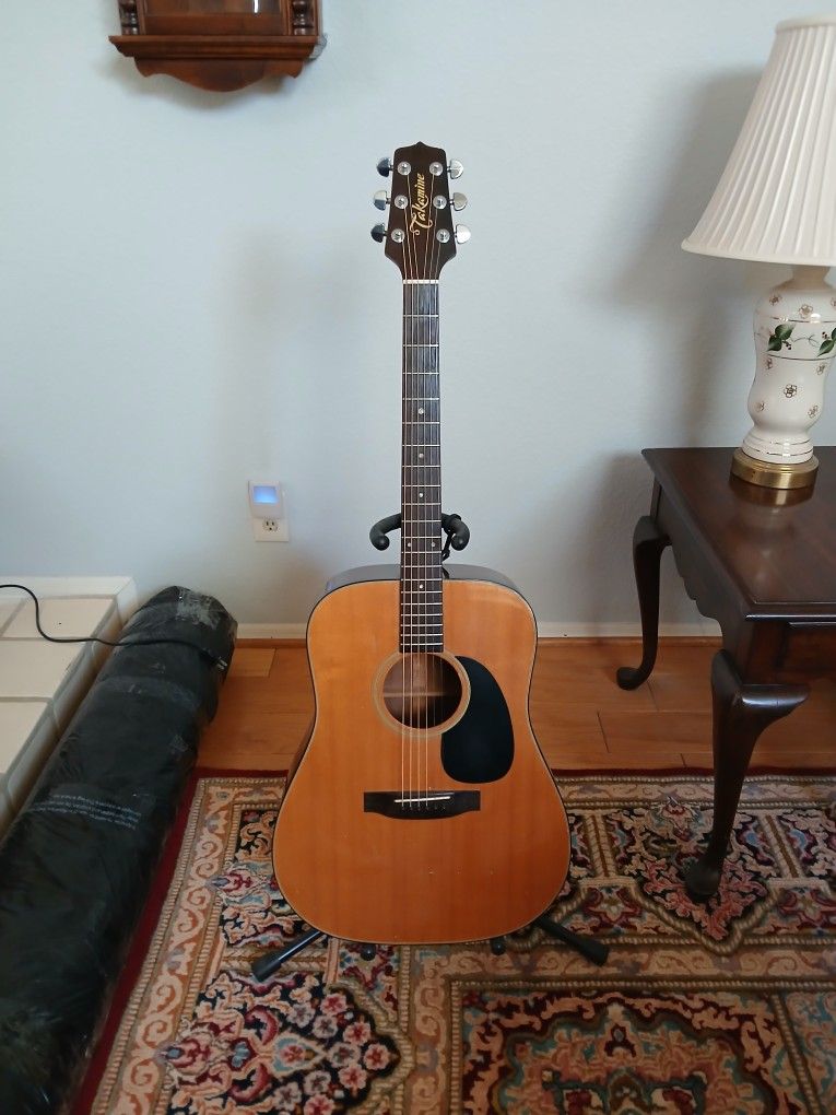 Takamine F340S Acoustic Guitar W/Softcase
