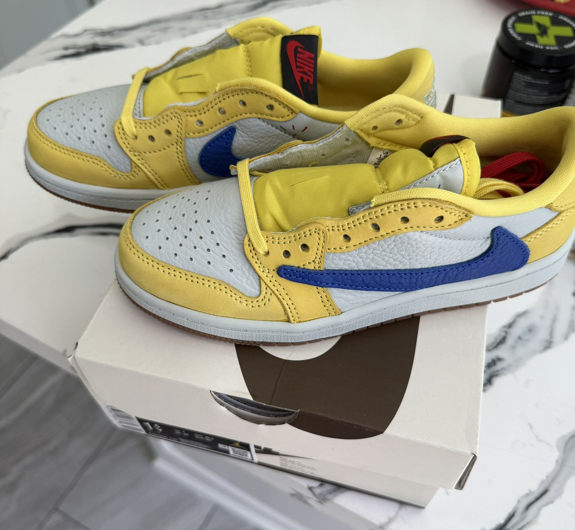 Jordan 1 Travis Canary. DS. No Trades. 1.5 Y.