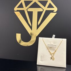 14k bracelet with charms