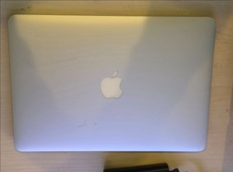 Apple MacBook Air 13 inch. 2017
