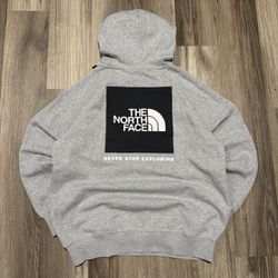 The North Face Hoodie • Size M