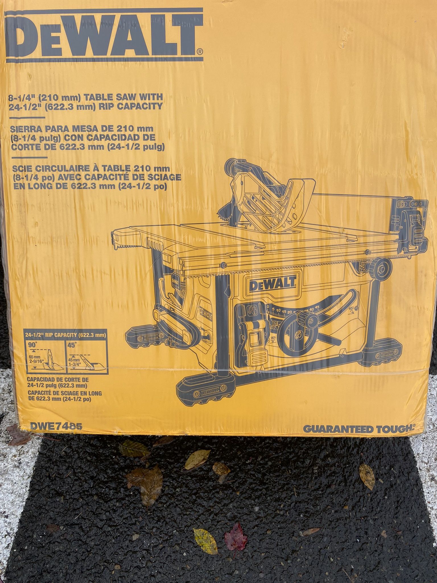 Dewalt 8/14” Table Saw With Rip Capacity