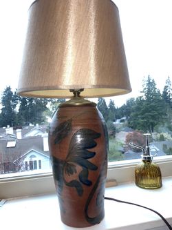 Hand painted Lamp !