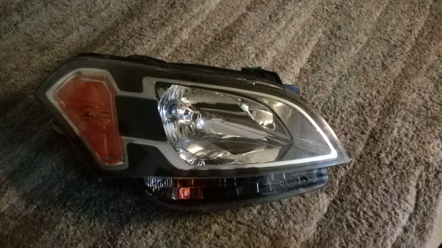 2010-2011 Kia Soul RH Headlight