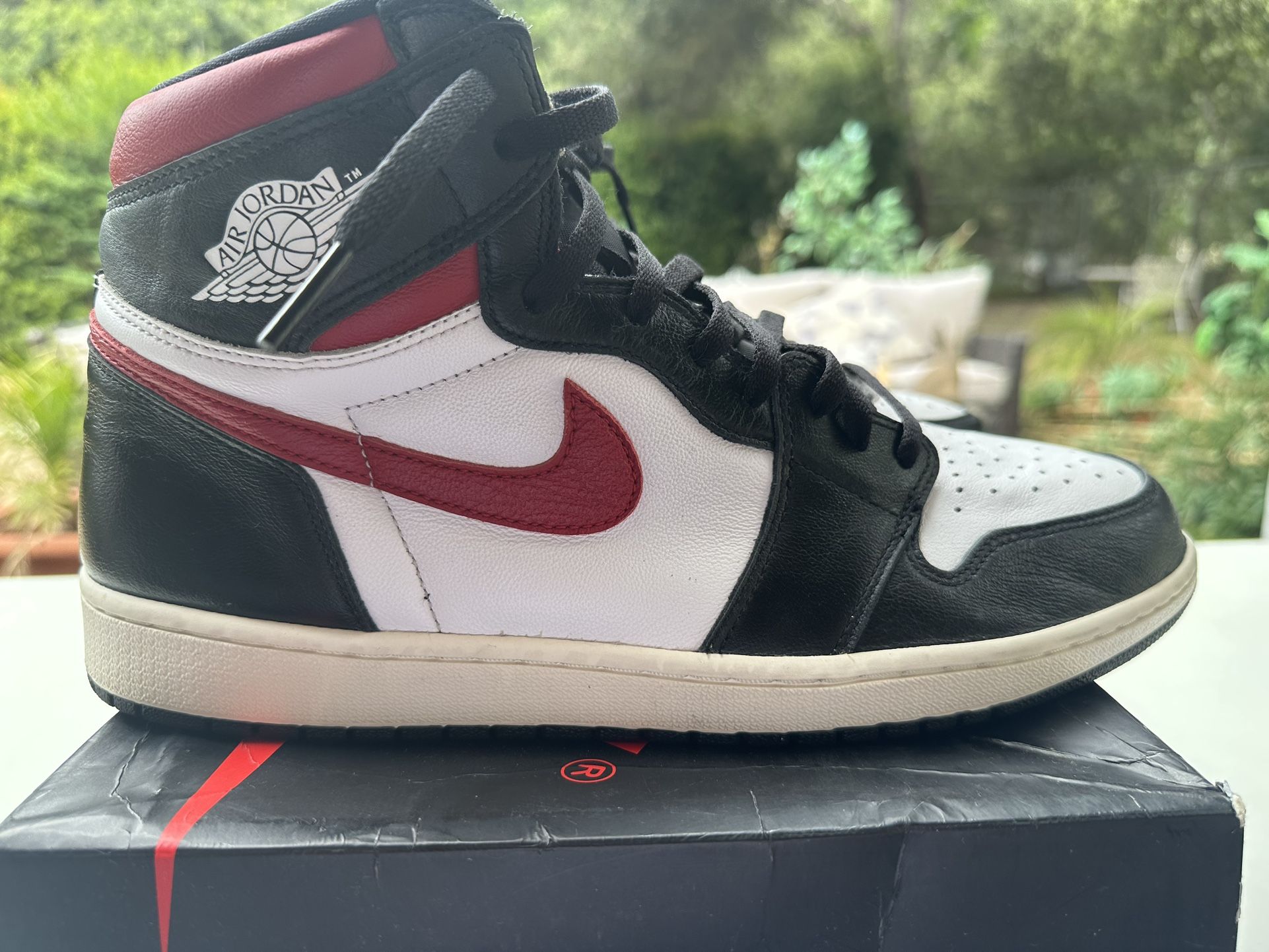 Jordan 1 Retro High Gym Red