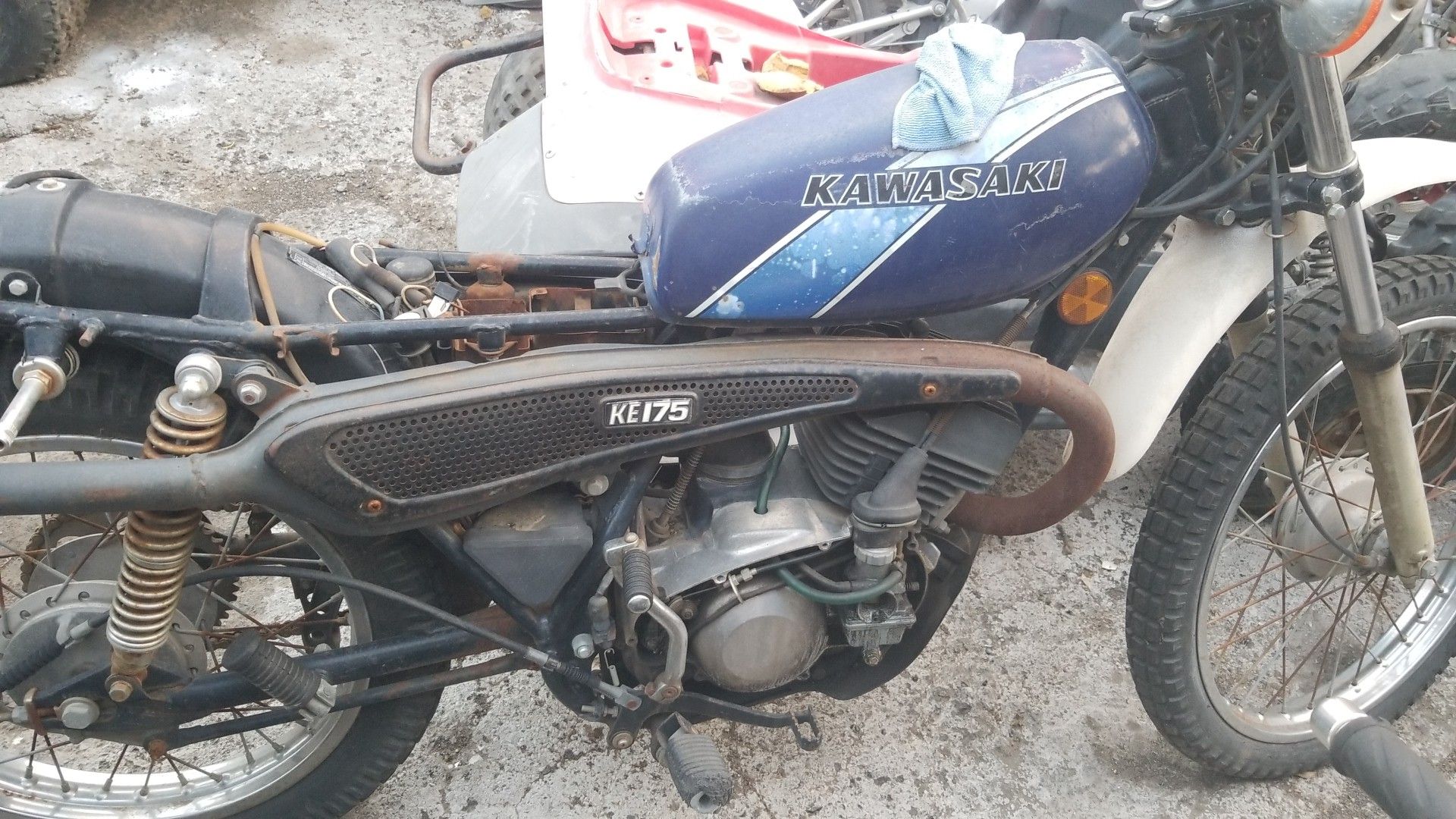 Kawasaki 1976 ke 175
