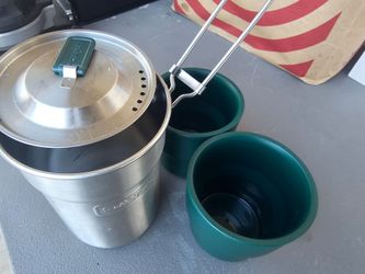 Camping pot and cup set