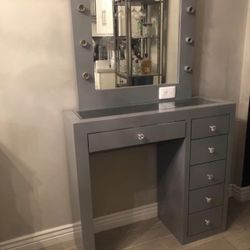 Vanity Set