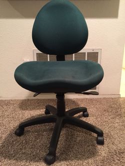 Computer chair/desk chair/body bilt/adjustable
