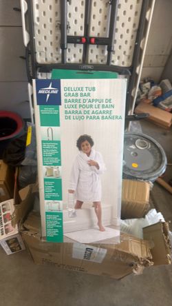 Deluxe tub grab bar