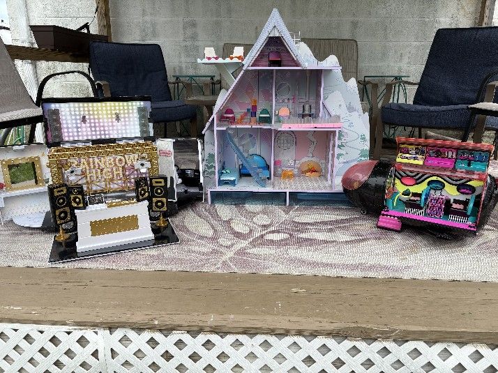 LOL Doll House And More