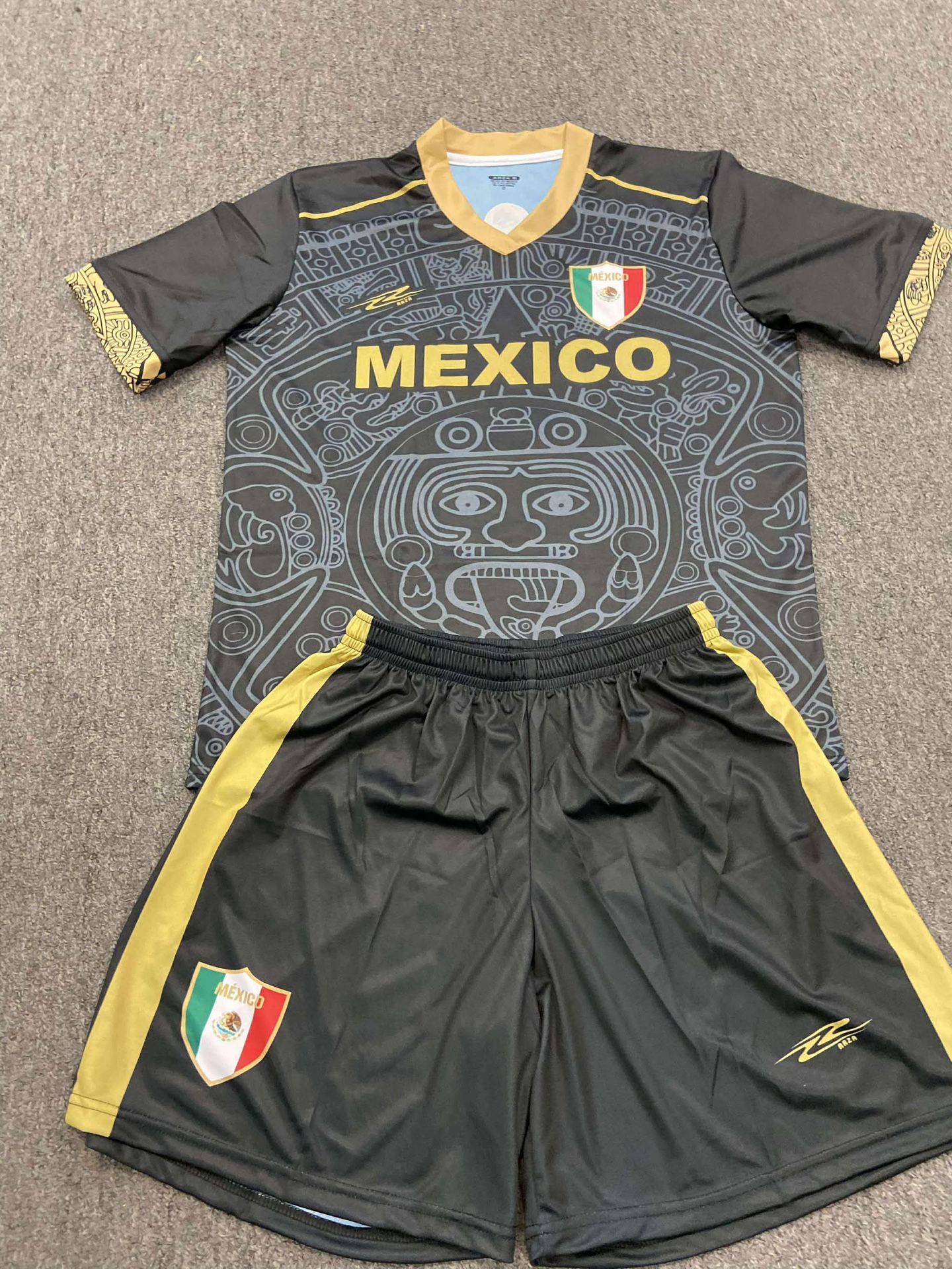 Nuevos uniformes de fútbol soccer de Mexico