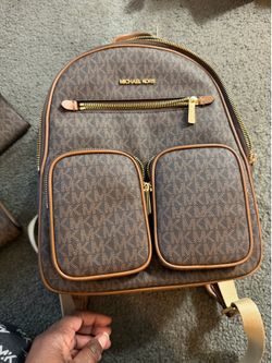 Authentic Michael Kors Back bag