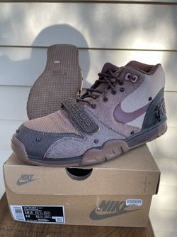 Travis Trainer Size 10.5