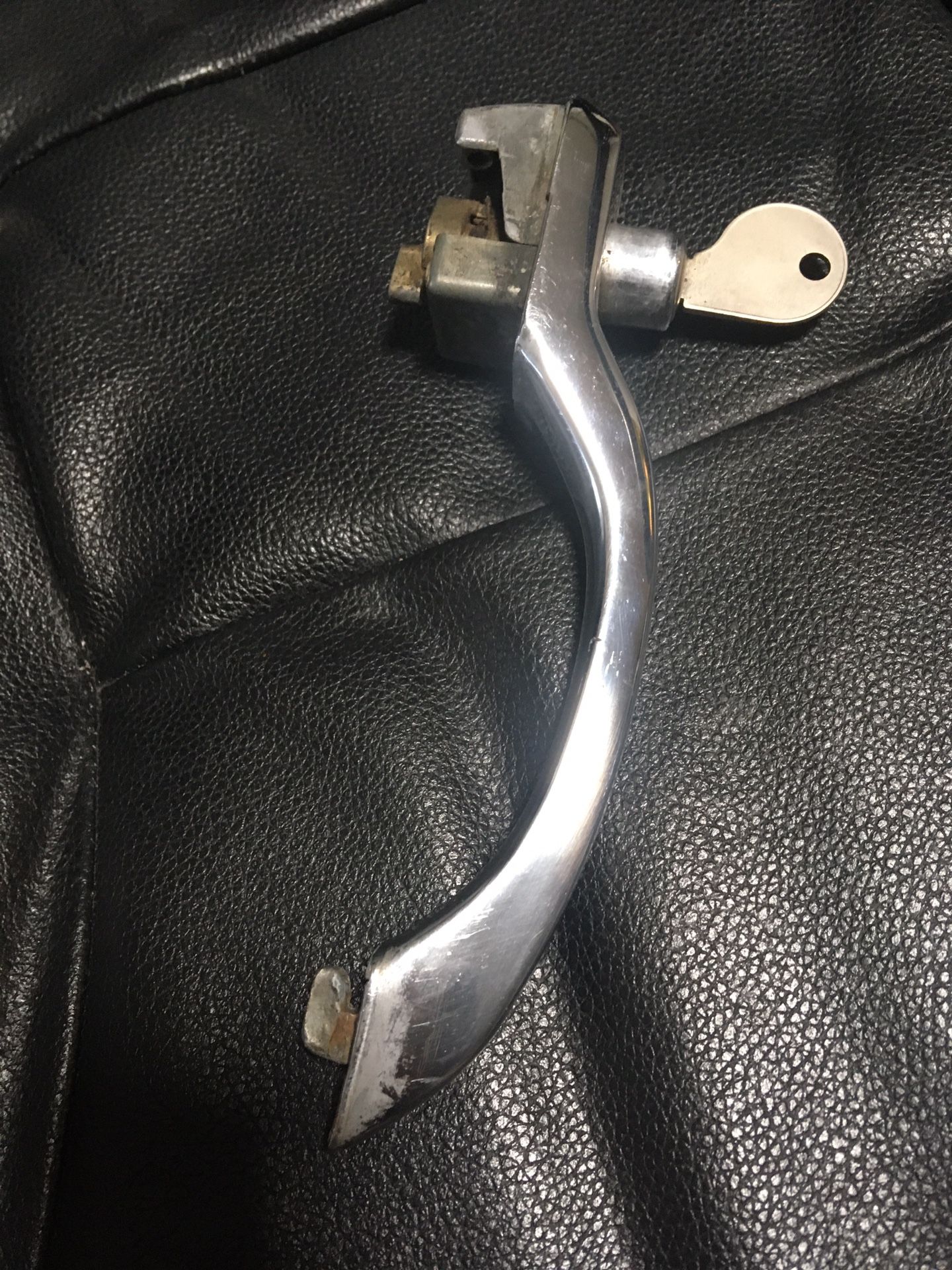 Used 1967 Vw door handle with Key, good condition-