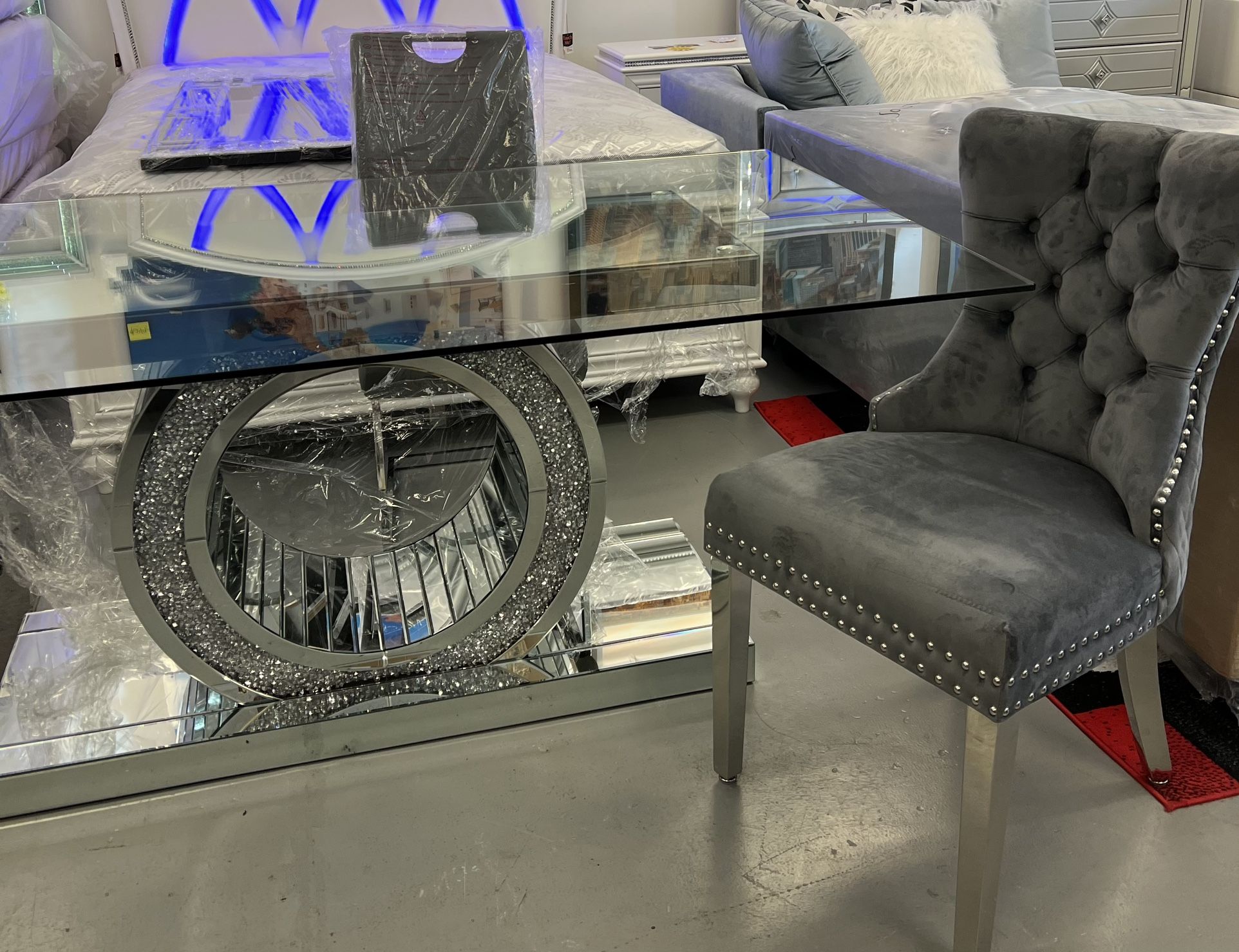 New Dining 5 Pc Set Glass Top Table 71x35x30”H