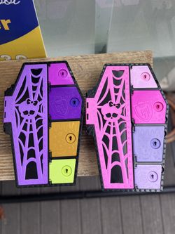 Monster High Toy Coffin 2x Draculara