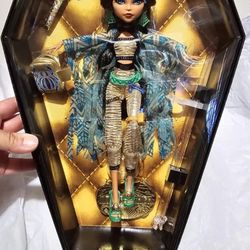 Monster High Haunt Couture Cleo de Nile Fashion Doll